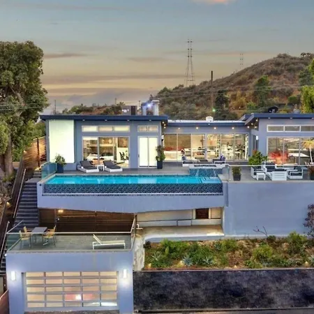 Mulholland View Apartment